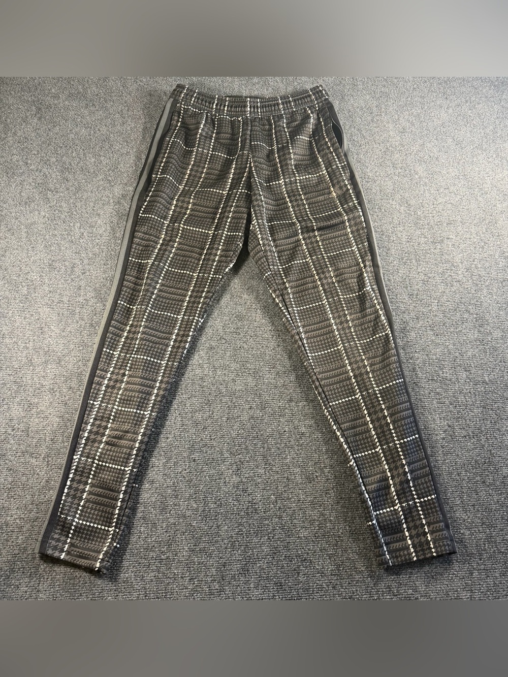 Adidas Tiro Tartan Plaid Track Pants Men’s Small Black 3-Stripes Knit Jogger